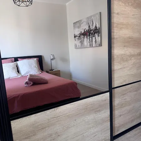 Superbe En Centre Apartment